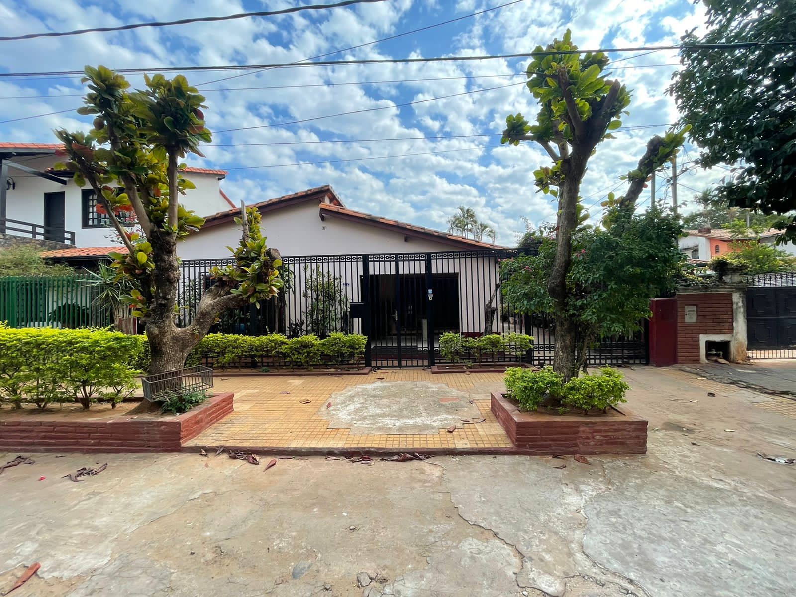 Vendo Terreno En Villa Aurelia Con Casa A Refaccionar Ref P