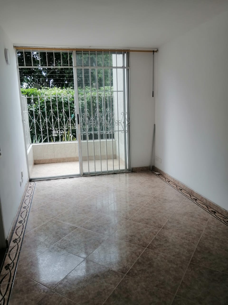 Apartamento En Arriendo Ref FRNCB1AE