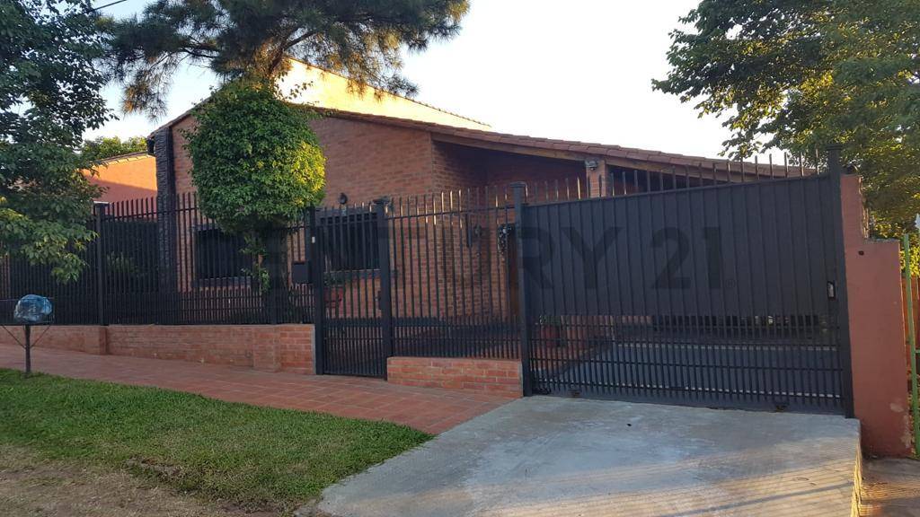 Vendo Hermosa Casa En Emby Ref Je C Infocasas Py