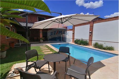 Vendo Bella Y Moderna Residencia En Lambare Ref V97860 Infocasas Py