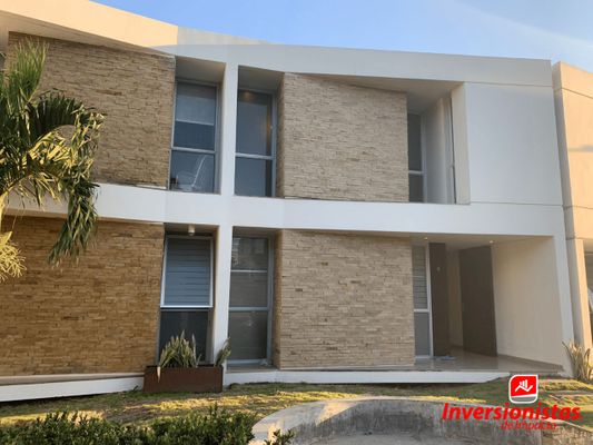 Hermosa Casa En Venta Zona Norte Dormitorios En Venta Amplia Y