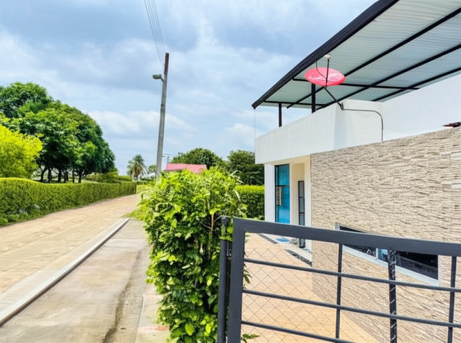 Casa de 3 alcobas en venta en Las Varas, Ricaurte, 160 m² · foto 2 de 19