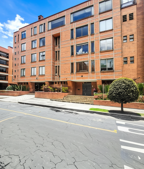 Apartamento de 5 alcobas en venta en Santa Paula, Bogotá, 230 m² · foto 2 de 24