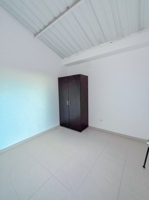Casa de 4 alcobas en venta en Co. Altos De Chicala, Girardot, 68 m² · foto 12 de 18