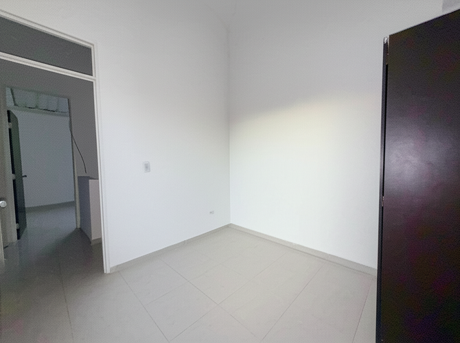 Casa de 4 alcobas en venta en Co. Altos De Chicala, Girardot, 68 m² · foto 14 de 18