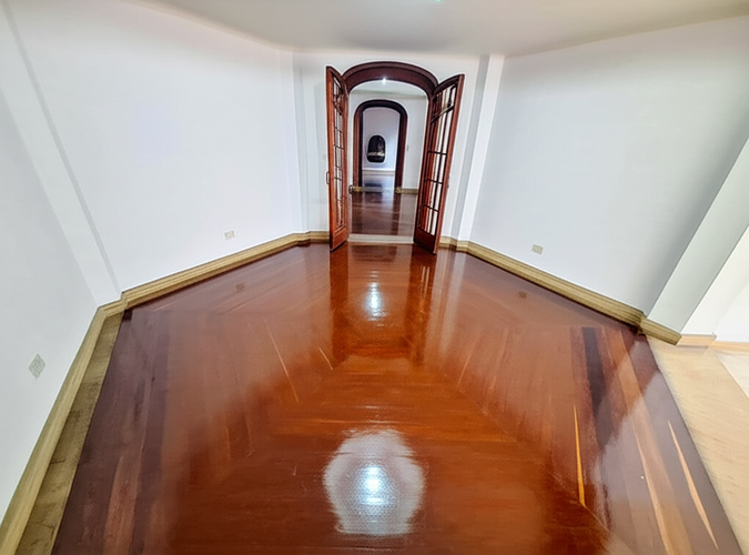 Apartamento de 3 alcobas en venta en Los Rosales, Bogotá, 250 m² · foto 12 de 24