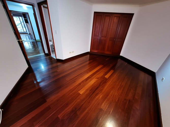 Apartamento de 3 alcobas en venta en Los Rosales, Bogotá, 250 m² · foto 21 de 24