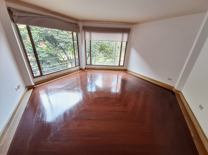 Apartamento de 3 alcobas en venta en Los Rosales, Bogotá, 250 m² · foto 19 de 24