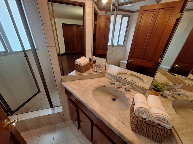 Apartamento de 3 alcobas en venta en Los Rosales, Bogotá, 250 m² · foto 15 de 24