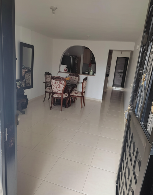 Apartamento de 2 alcobas en venta en Cabañas, Bello, 84 m² · foto 16 de 17