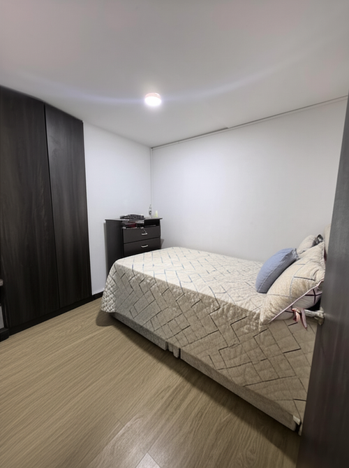 Apartamento de 8 alcobas en venta en Quinta Paredes, Bogotá, 184 m² · foto 3 de 18