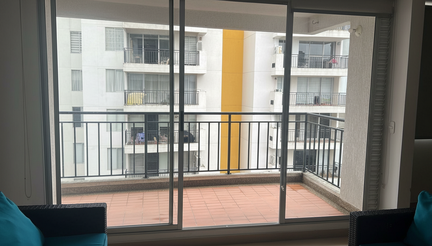 Apartamento de 3 alcobas en venta en Ricaurte, 67 m² · foto 2 de 20