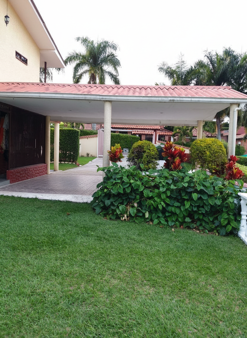 Casa de 6 alcobas en venta en Sector Parque Valencia, Armenia, 458 m² · foto 3 de 6