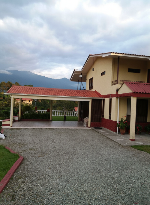 Casa de 6 alcobas en venta en Sector Parque Valencia, Armenia, 458 m² · foto 6 de 6