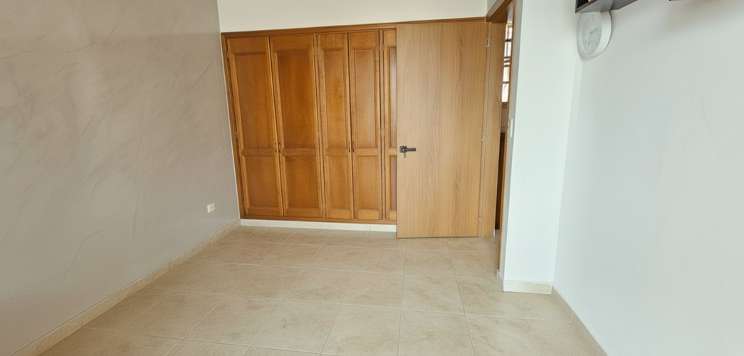Apartamento de 3 alcobas en venta en Cañaveral, Floridablanca, 155 m² · foto 7 de 10