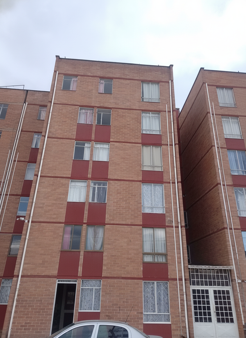 Apartamento de 3 alcobas en venta en El Dorado, Soacha, 62 m² · foto 2 de 24