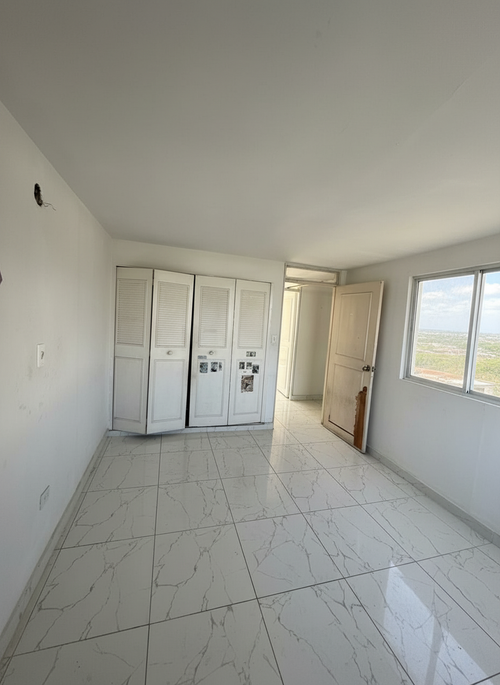 Apartamento de 4 alcobas en venta en Provenza, Bucaramanga, 100 m² · foto 14 de 18
