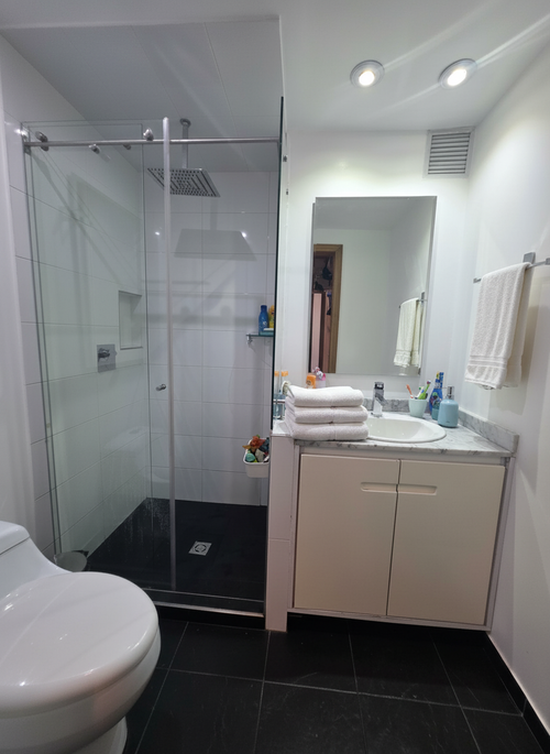 Apartamento de 3 alcobas en venta en Santa Barbara, Bogotá, 238 m² · foto 16 de 16