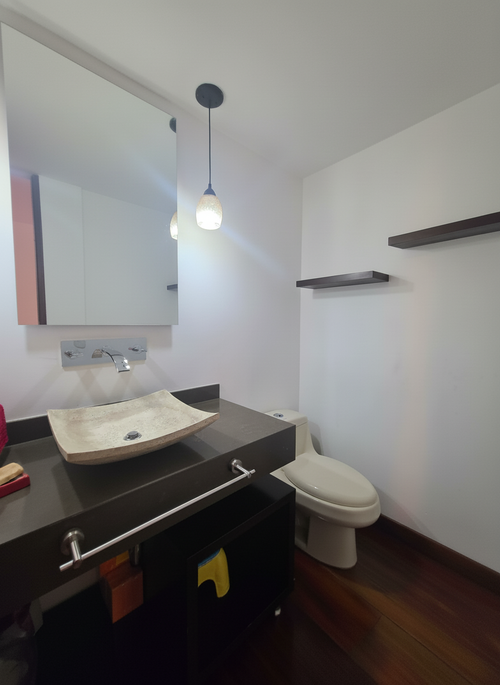 Apartamento de 3 alcobas en venta en Santa Barbara, Bogotá, 238 m² · foto 6 de 16