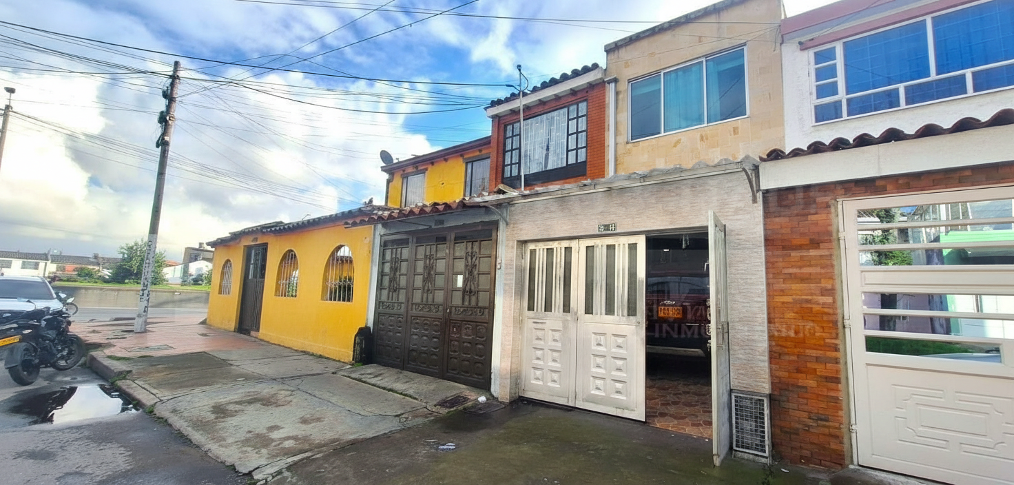 Casa en venta en Villa Mayor Oriental, Bogotá · foto 4 de 24