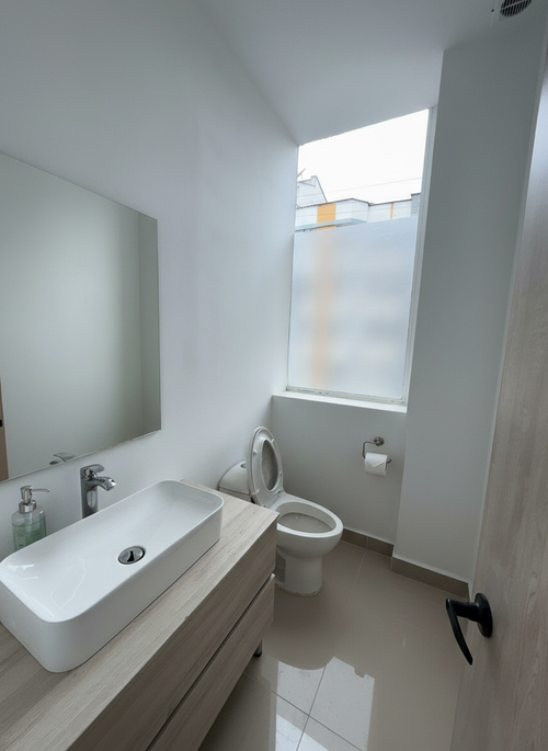 Local en arriendo en Mejoras Publicas, Bucaramanga, 717 m² · foto 9 de 20