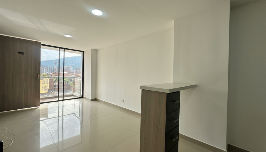Apartamento de 3 alcobas en venta en Niquia, Bello, 78 m² · foto 2 de 15