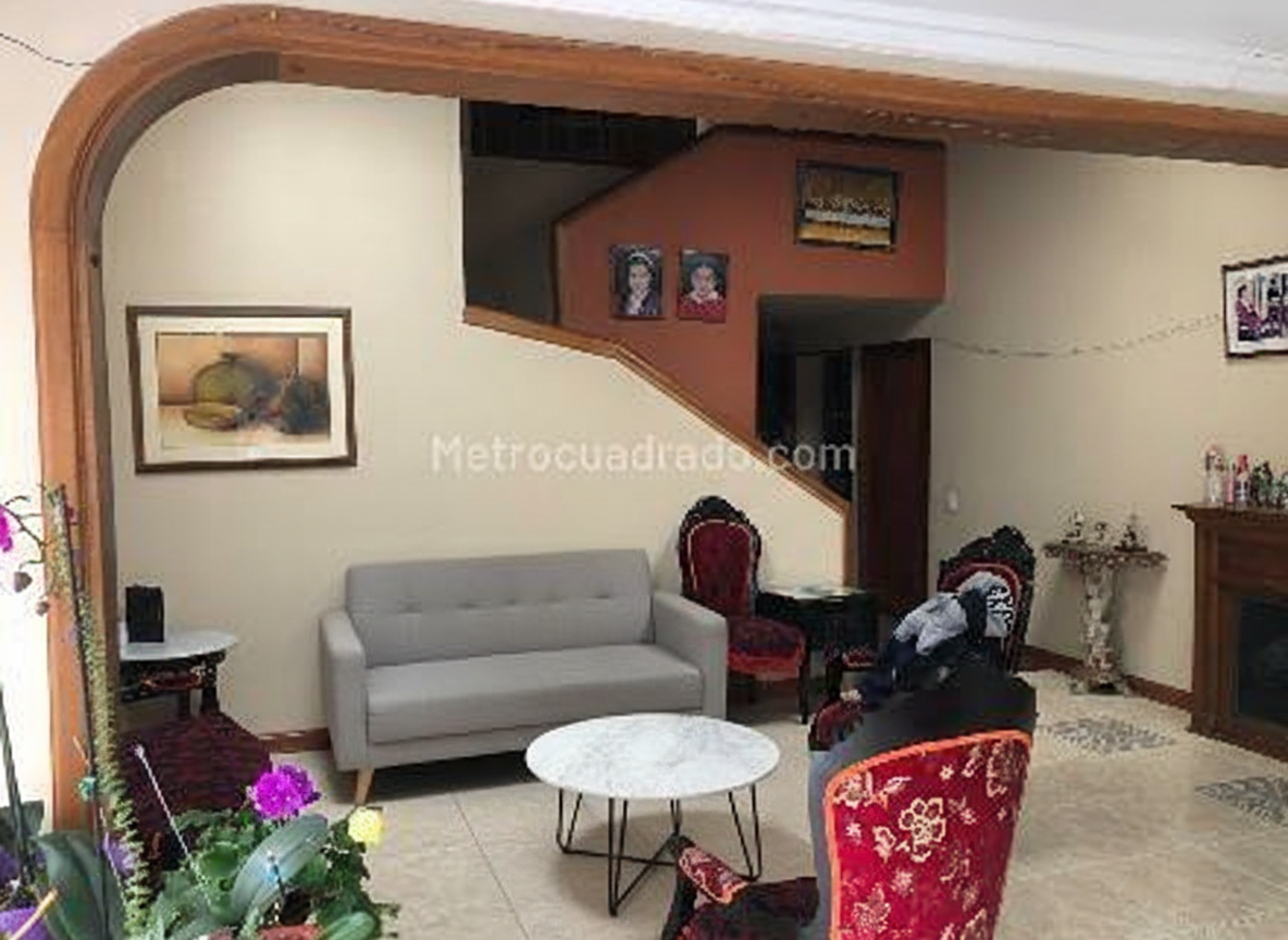Casa en venta en Cedritos, Bogotá · foto 2 de 20