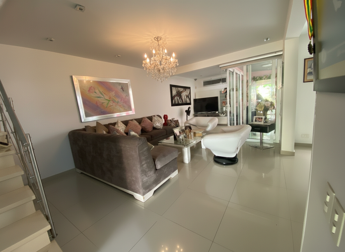 Casa de 3 alcobas en venta en Cr.La Castellana, Barranquilla, 166 m² · foto 2 de 24