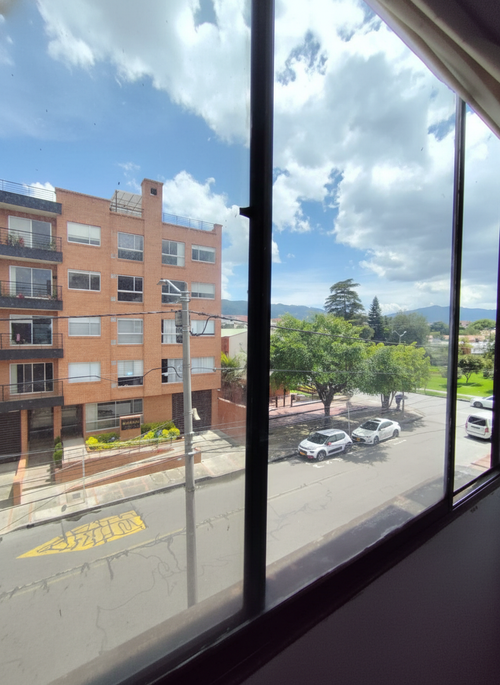 Apartamento de 3 alcobas en venta en Cedritos, Bogotá, 143 m² · foto 20 de 21