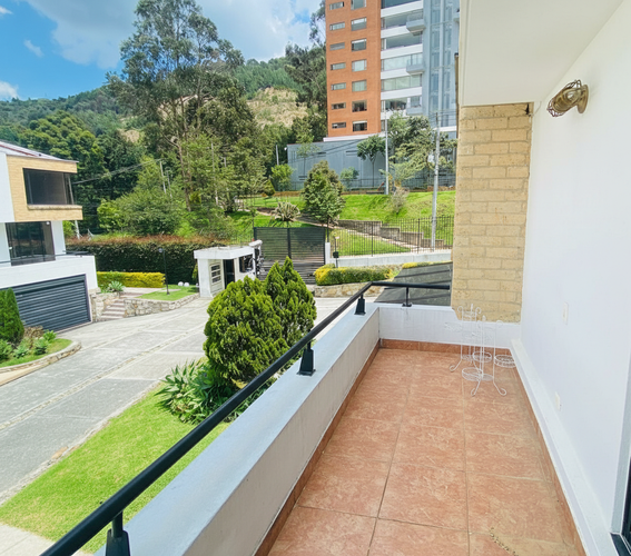 Casa de 3 alcobas en venta en Cedro Salazar, Bogotá, 350 m² · foto 17 de 24