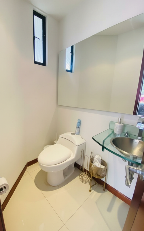 Casa de 3 alcobas en venta en Cedro Salazar, Bogotá, 350 m² · foto 22 de 24