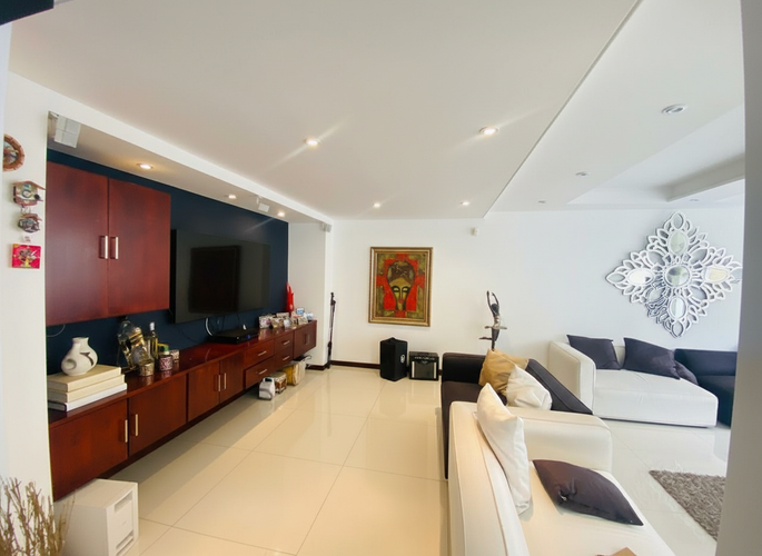 Casa de 3 alcobas en venta en Cedro Salazar, Bogotá, 350 m² · foto 6 de 24