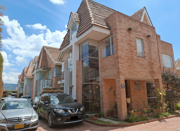 Casa de 3 alcobas en venta en El Paraiso Sector Bojaca, Chía, 186 m² · foto 2 de 24