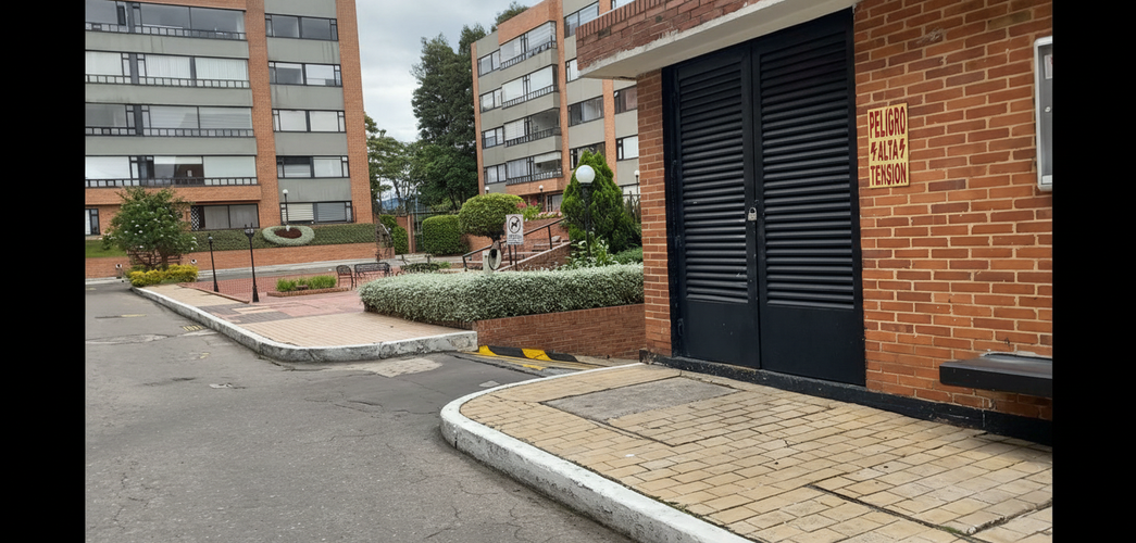 Apartamento de 3 alcobas en venta en El Recreo De Los Frailes, Bogotá, 74 m² · foto 22 de 24
