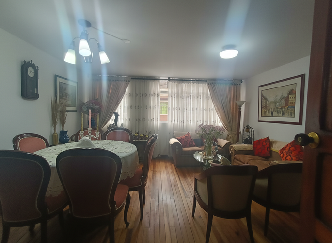 Casa de 5 alcobas en venta en Trinidad Galan, Bogotá, 295 m² · foto 8 de 13