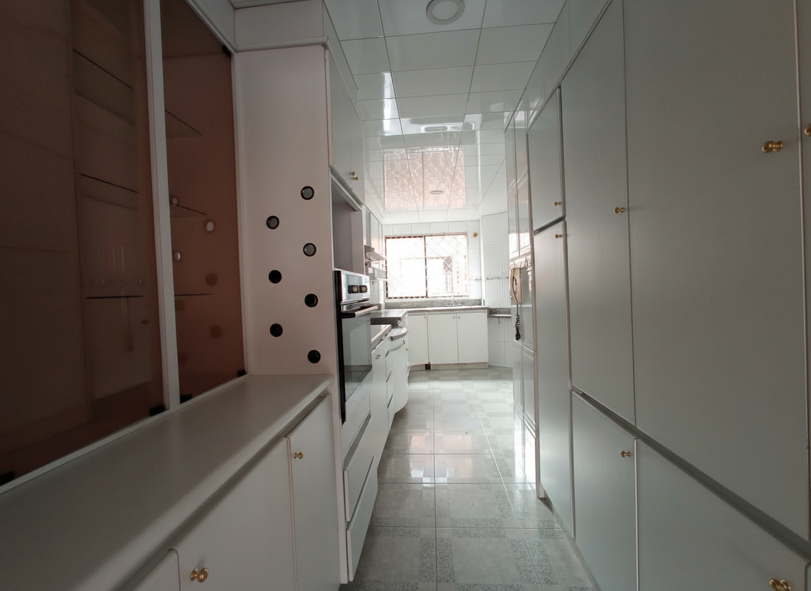 Apartamento en venta en Santa Barbara, Bogotá · foto 17 de 24