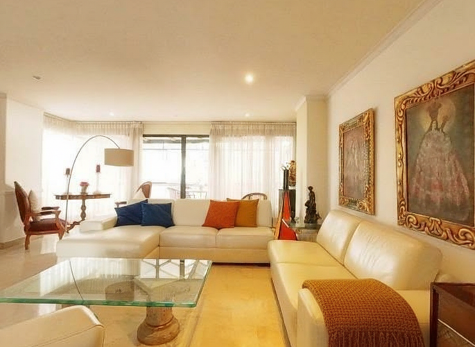 Apartamento de 3 alcobas en venta en El Poblado, Medellín, 175 m² · foto 2 de 15