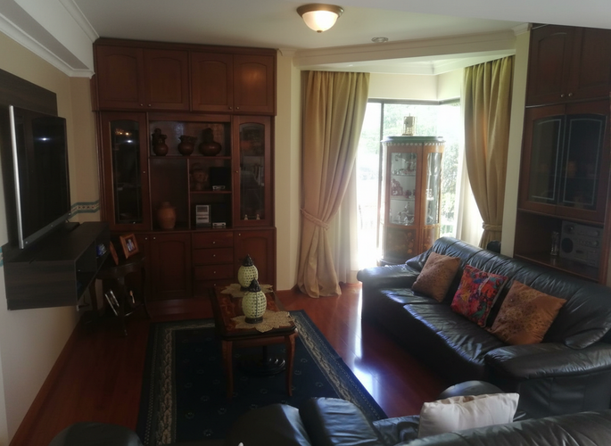 Casa de 5 alcobas en venta en Casa Blanca, Bogotá, 389 m² · foto 2 de 24