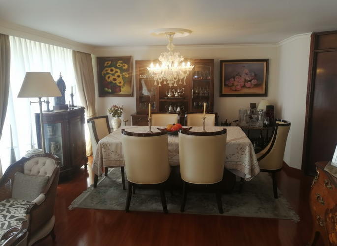 Casa de 5 alcobas en venta en Casa Blanca, Bogotá, 389 m² · foto 3 de 24