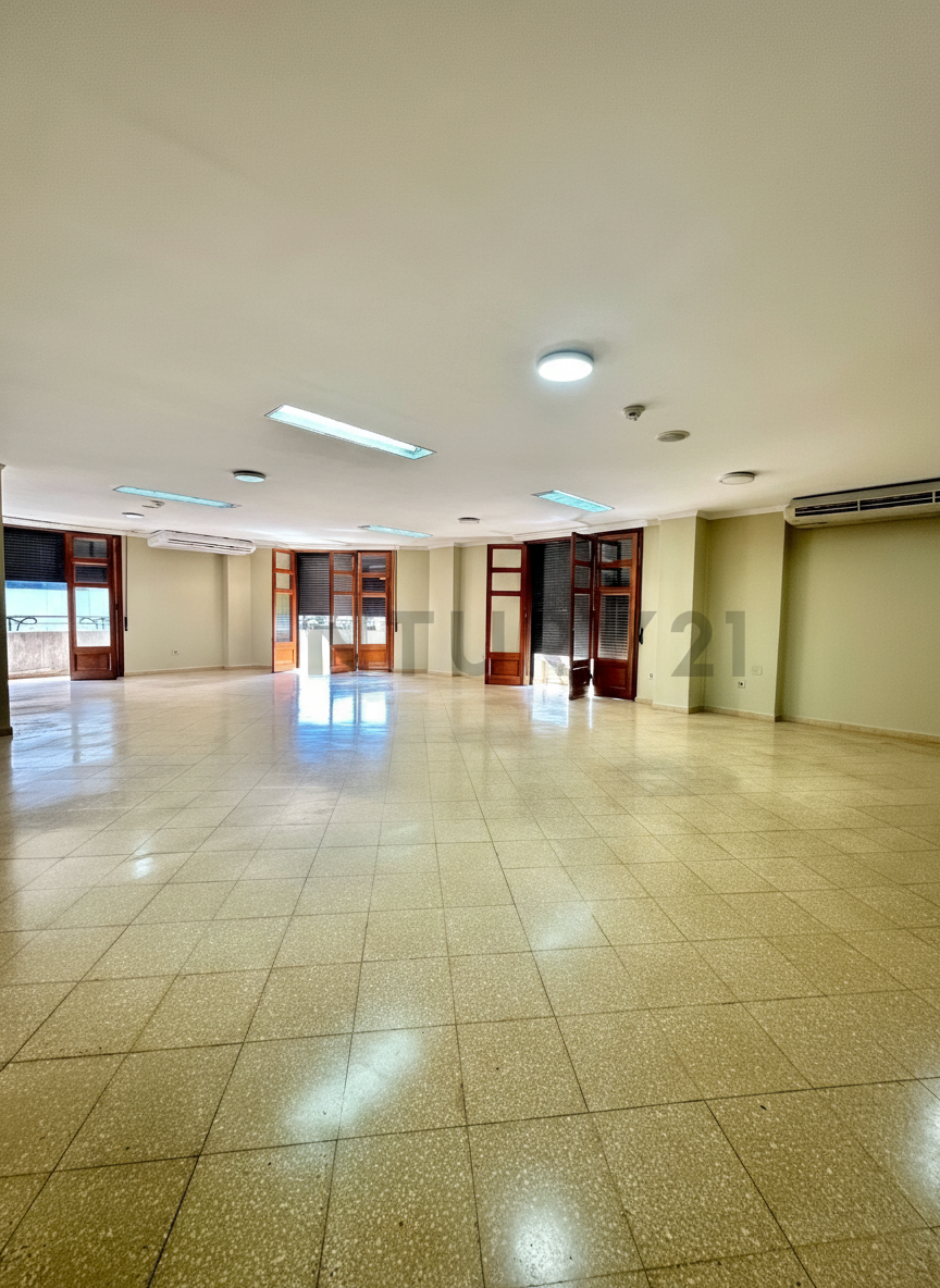 Oficina Premium en Esquina, Centro Histórico de Asunción: Palma y Alberdi. Alquiler G 18.000.000. Superficie 460m². — foto 3