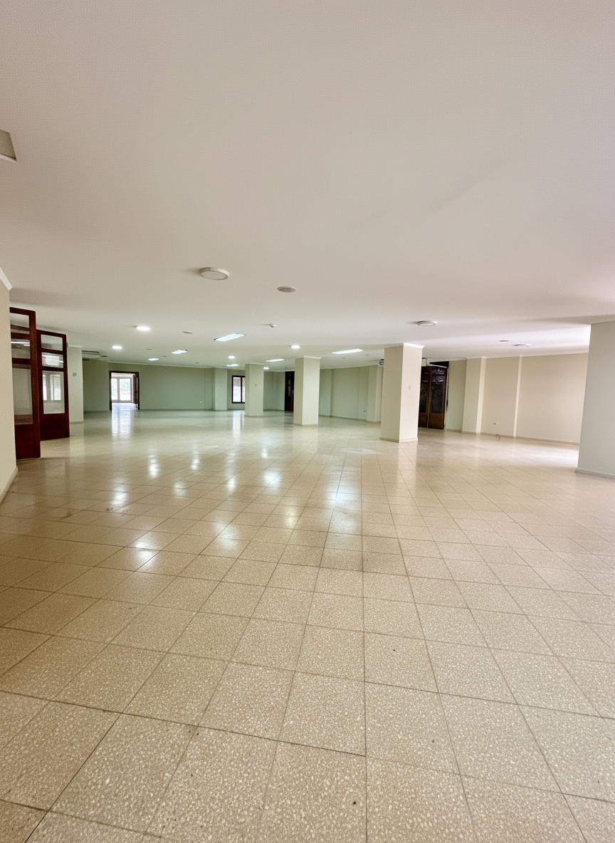 Oficina Premium en Esquina, Centro Histórico de Asunción: Palma y Alberdi. Alquiler G 18.000.000. Superficie 460m². — foto 2