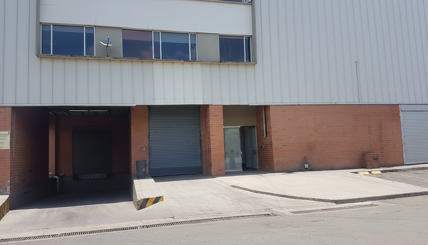 Bodega en arriendo en Zona Industrial, Yumbo, 1377 m² · foto 2 de 24