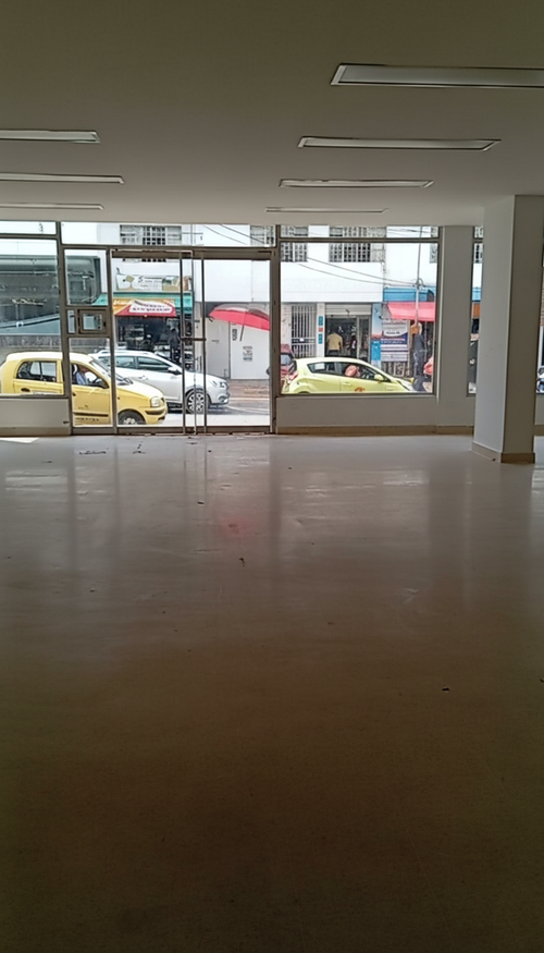 Local en arriendo en Bolarqui, Bucaramanga, 350 m² · foto 2 de 5
