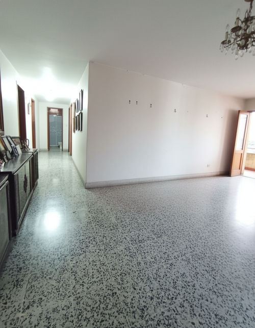 Casa de 5 alcobas en venta en Bolarqui, Bucaramanga, 360 m² · foto 5 de 12