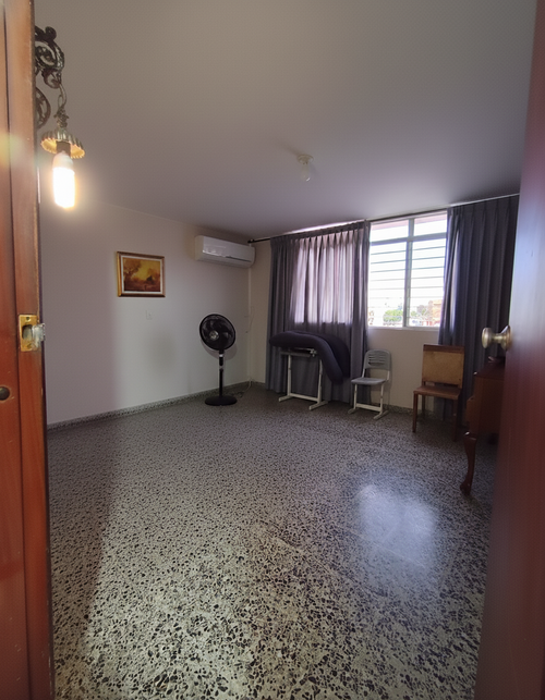 Casa de 5 alcobas en venta en Bolarqui, Bucaramanga, 360 m² · foto 7 de 12