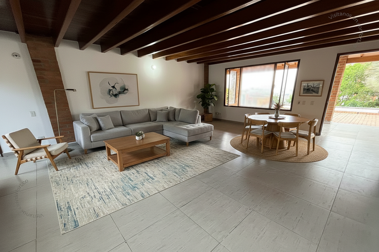 Casa de 4 alcobas en arriendo en La Mina, Envigado, 380 m² · foto 3 de 24