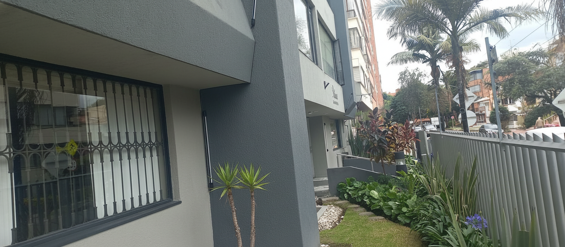 Apartamento de 5 alcobas en venta en Santa Barbara Central, Bogotá, 171 m² · foto 17 de 18