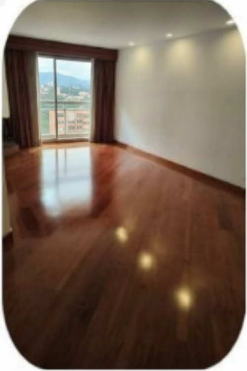 Apartamento de 4 alcobas en venta en Chapinero, Bogotá, 172 m² · foto 2 de 16