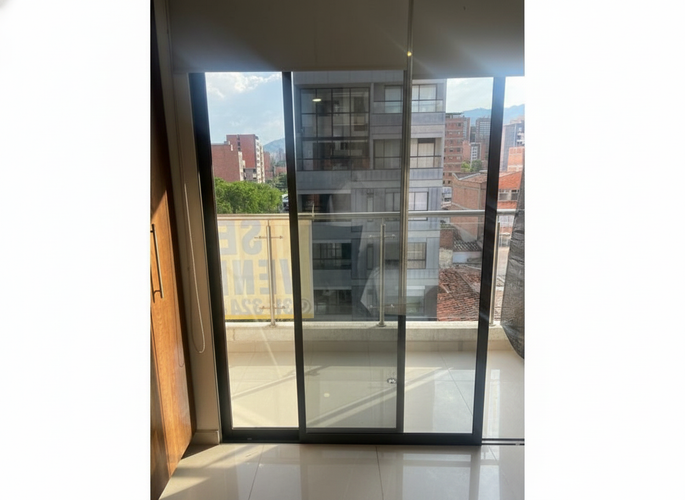 Apartamento de 3 alcobas en venta en La Castellana, Medellín, 105 m² · foto 13 de 13