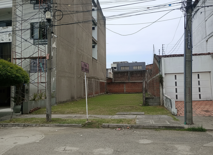 Lote en venta en La Flora, Cali, 278 m² · foto 9 de 18
